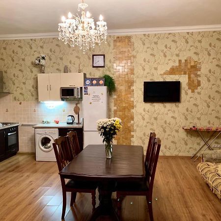 Apartment On Zhukovskogo Одеса Екстер'єр фото