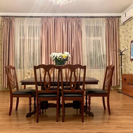 Apartment On Zhukovskogo Одеса Екстер'єр фото